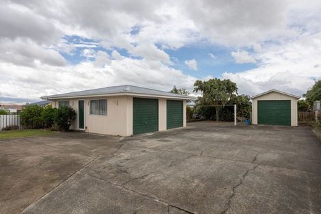 Photo of property in 22 Miller Street, Dannevirke, 4930