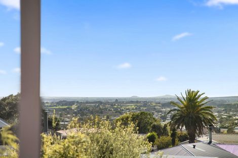 Photo of property in 11 Routly Avenue, Pukekohe, 2120