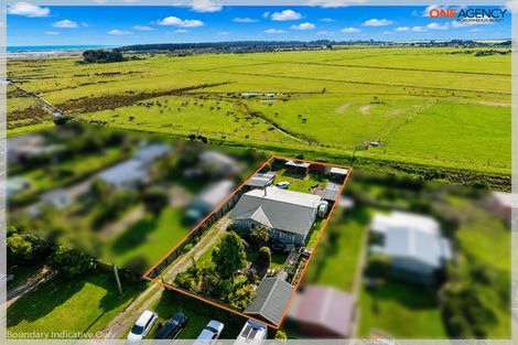Photo of property in 11 Anga Street, Tangimoana, 4822