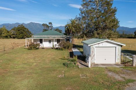 Photo of property in 166 East Takaka Road, East Takaka, Takaka, 7183