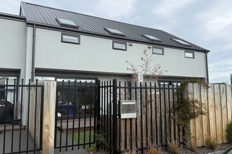 Photo of property in 2/21 Siddal Place, Richmond, Christchurch, 8013