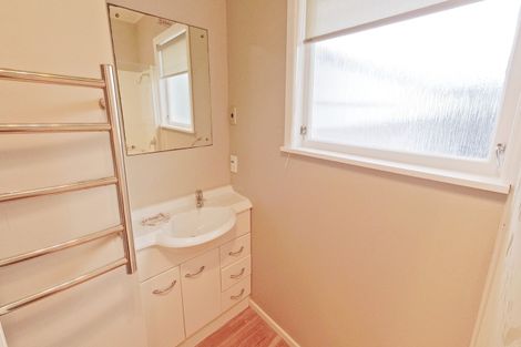 Photo of property in 5 Mcdowall Place, Queenwood, Hamilton, 3210