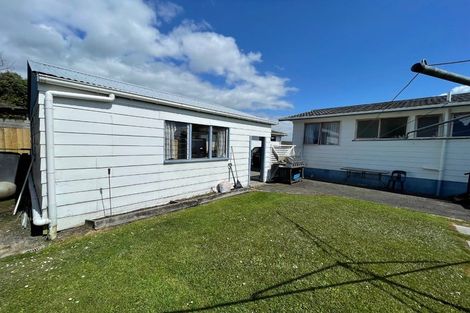 Photo of property in 11 Tilbrook Place, Papakura, 2110