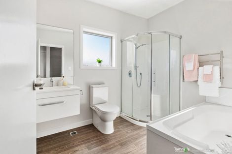 Photo of property in 1/32 Dr Taylor Terrace, Johnsonville, Wellington, 6037