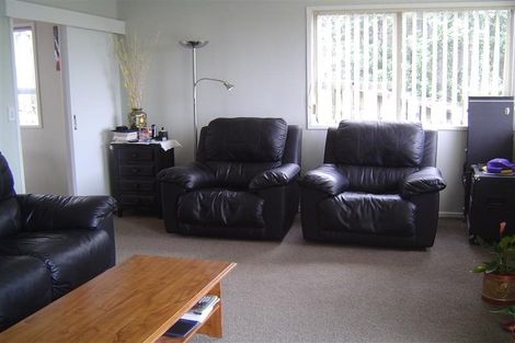 Photo of property in 1/21 Laurina Road, Sunnynook, Auckland, 0620