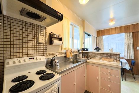 Photo of property in 9 Myrtle Grove, Putaruru, 3411