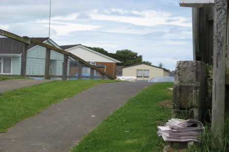 Photo of property in 68 Windrush Close, Mangere, Auckland, 2022