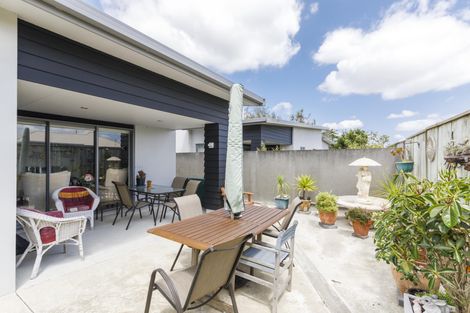 Photo of property in 23a Rosalie Terrace, Kelvin Grove, Palmerston North, 4414