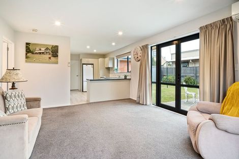 Photo of property in 22 Clinton Lane, Woolston, Christchurch, 8062