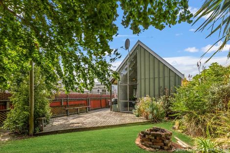 Photo of property in 40 Campbell Street, Palmerston North, 4410