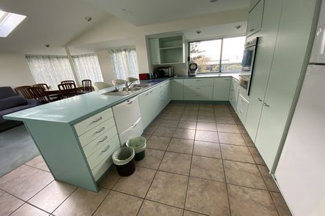 Photo of property in 9 Aberdeen Road, Castor Bay, Auckland, 0620