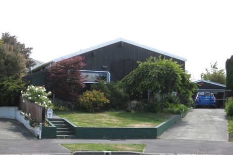 Photo of property in 20 Camberwell Place, Avonhead, Christchurch, 8042