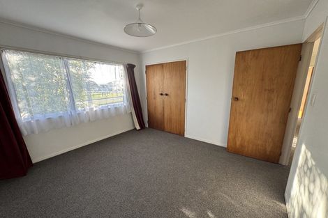 Photo of property in 1 Stella Drive, Clarks Beach, 2122