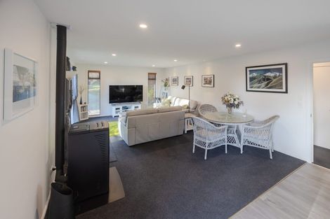 Photo of property in 10 Bute Street, Moeraki, 9482