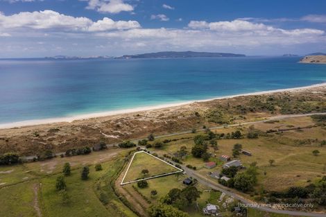 Photo of property in 8 White Rocks Rise, Kuaotunu, Whitianga, 3592