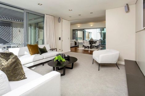 Photo of property in 15 Lake View Road, Takapuna, Auckland, 0622