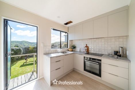Photo of property in 25b Outram Grove, Kelson, Lower Hutt, 5010