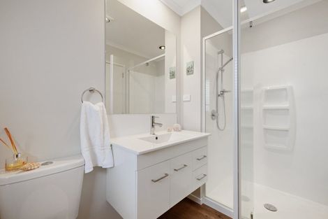 Photo of property in 17 Te Wharo Drive, Papamoa, 3118