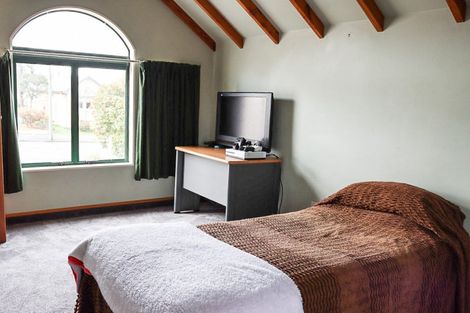 Photo of property in 1c Victoria Avenue, Dannevirke, 4930