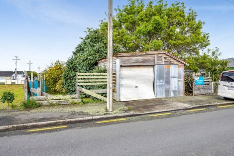 Photo of property in 18 Furlong Street, Hawera, 4610