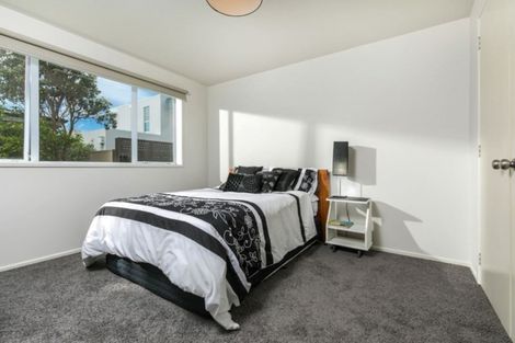 Photo of property in 2a Midway Avenue, Castor Bay, Auckland, 0620