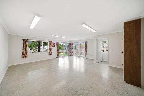 Photo of property in 16 Carpenter Lane, Silverdale, 0932