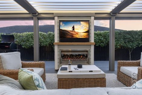 Photo of property in 11 Parlane Drive, Huapai, Kumeu, 0810