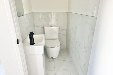 Photo of property in 2/5 Chevis Place, Pakuranga, Auckland, 2010