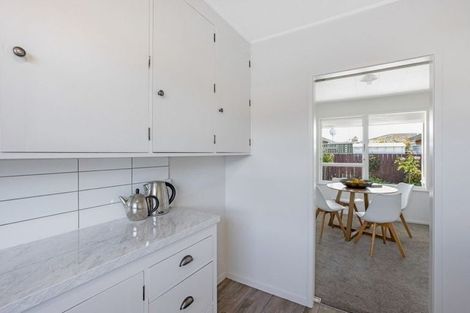 Photo of property in 2/507 Burnett Street, Mahora, Hastings, 4120