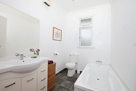 Photo of property in 2272 Ohai-clifden Highway, Orawia, Otautau, 9682