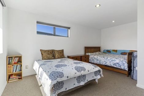 Photo of property in 12a Blakeborough Drive, Forrest Hill, Auckland, 0620