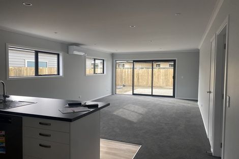 Photo of property in 14 Koru Loop, Paraparaumu, 5032