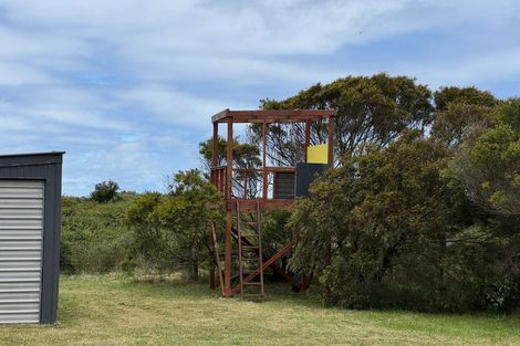 Photo of property in 125 Moturata Road, Taieri Beach, Taieri Mouth, 9091