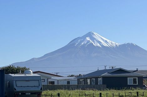 Photo of property in 62 Gisborne Terrace, Opunake, 4616