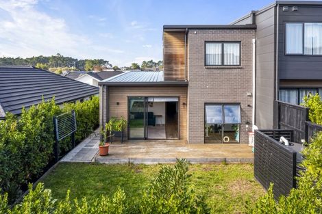 Photo of property in 7/46 Jane Maree Road, Kumeu, 0810