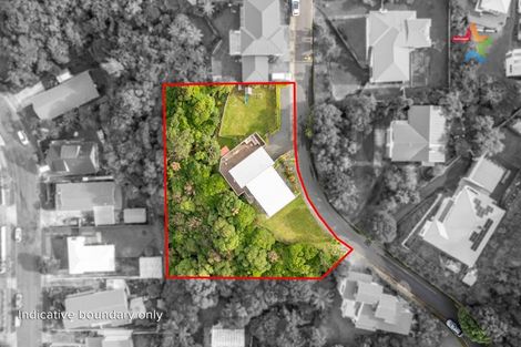 Photo of property in 10 Walnut Way, Maungaraki, Lower Hutt, 5010