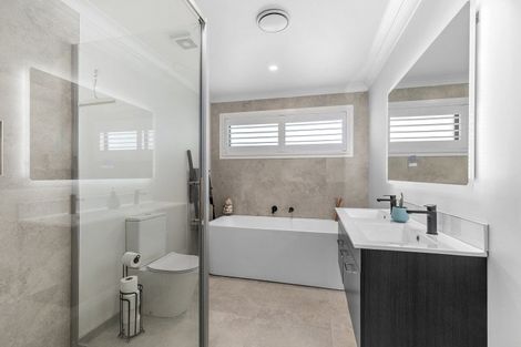 Photo of property in 9 Porokaiwhiri Street, Crofton Downs, Wellington, 6035