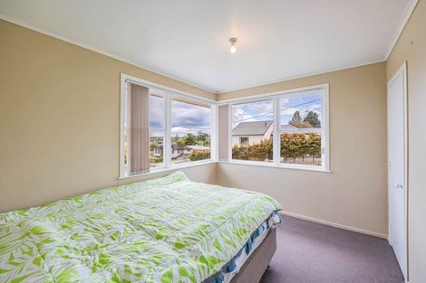 Photo of property in 6 William Souter Street, Forrest Hill, Auckland, 0620