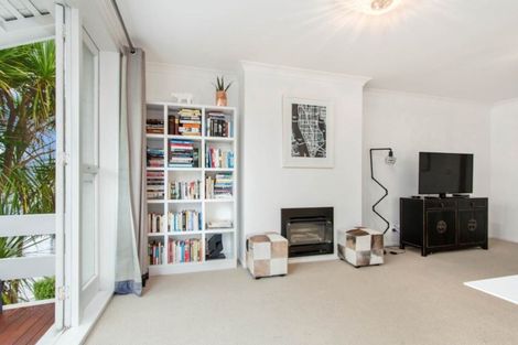 Photo of property in 8/2 Herne Bay Road, Herne Bay, Auckland, 1011