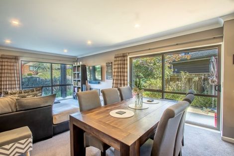 Photo of property in 17 Bluewater Place, Paraparaumu, 5032