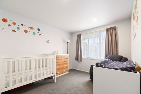 Photo of property in 2 Ashley Street, St Andrews, Hamilton, 3200