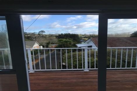 Photo of property in 514 West Coast Road, Oratia, Auckland, 0604