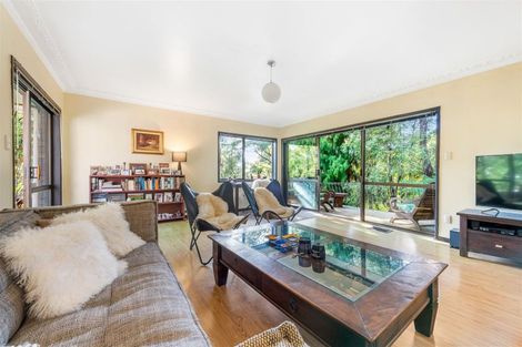 Photo of property in 2 Kaurimu Rise, Titirangi, Auckland, 0604