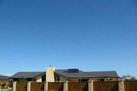 Photo of property in 4 Springside Place, Redwood, Christchurch, 8051