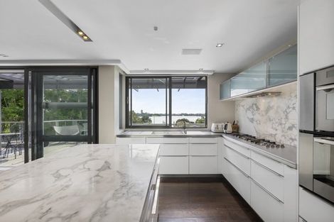 Photo of property in 36 Lake View Road, Takapuna, Auckland, 0622