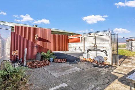 Photo of property in 18 Shelswell Street, Westport, 7825