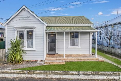 Photo of property in 5 Barrack Street, Whanganui, 4500