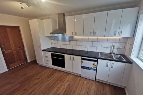 Photo of property in 318 West Coast Road, Glen Eden, Auckland, 0602
