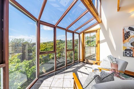 Photo of property in 17 Paremata Crescent, Paremata, Porirua, 5024