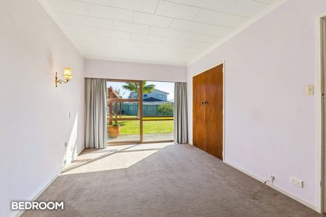 Photo of property in 33 Prince Regent Drive, Half Moon Bay, Auckland, 2012